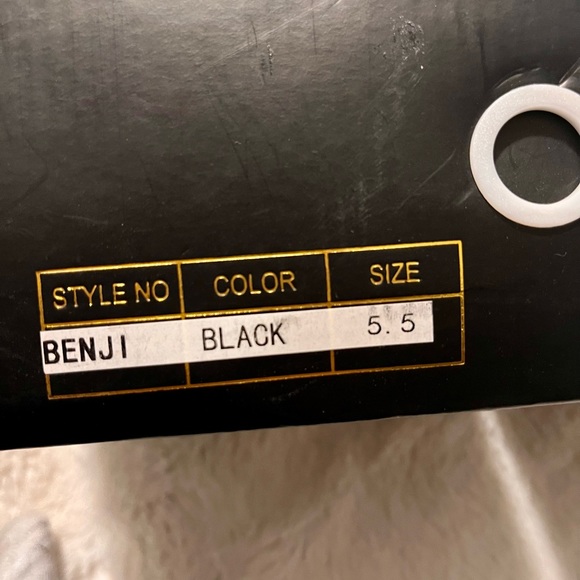 Size 5.5 brand new - Picture 3 of 3